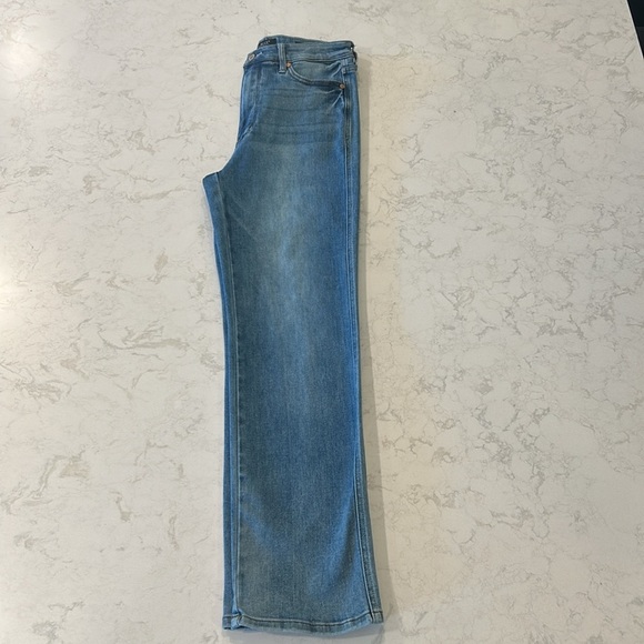 JUDY BLUE STRAIGHT LEG MIDRISE MEDIUM WASH  STRETCH JEANS WOMANS 11/30 - Picture 6 of 16